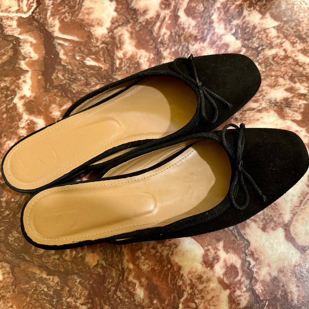 Flattered Malva Suede Black size 38 fits US 6, 6.5